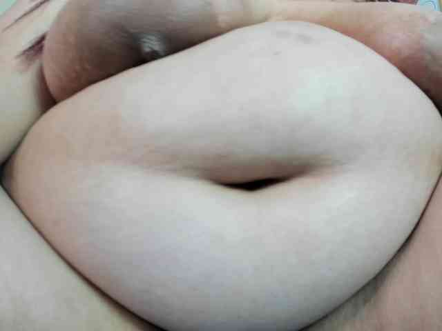 AlondraZaens webcam