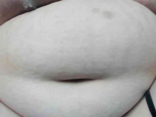 AlondraZaens webcam