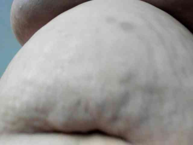 AlondraZaens webcam