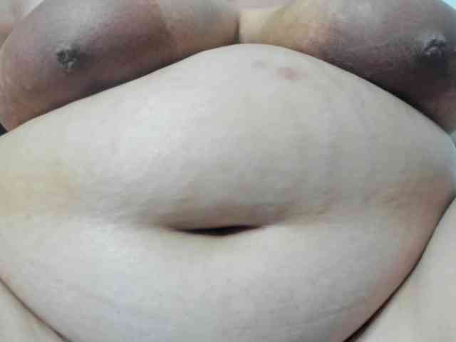 AlondraZaens webcam