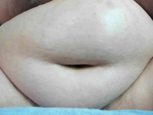AlondraZaens webcam