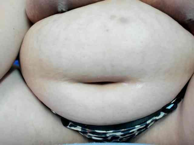 AlondraZaens webcam