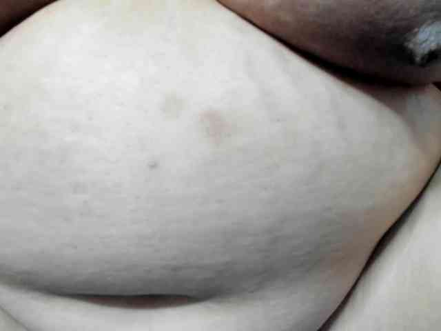 AlondraZaens webcam