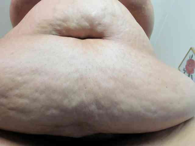 AlondraZaens webcam
