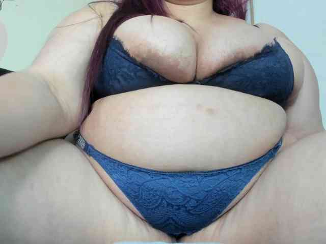 AlondraZaens webcam