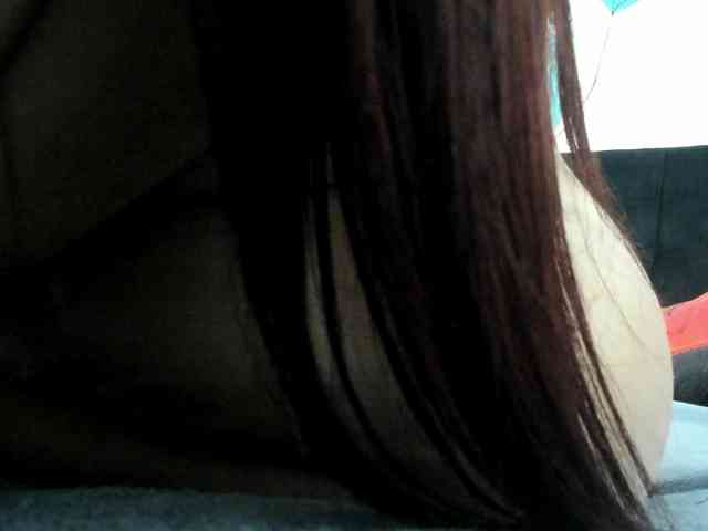 AlondraZaens webcam