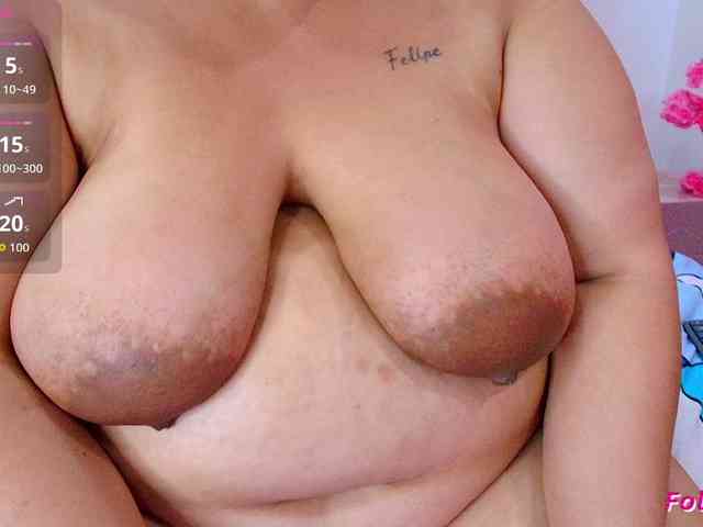 AlondraZaens webcam
