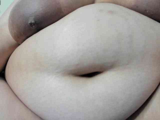 AlondraZaens webcam