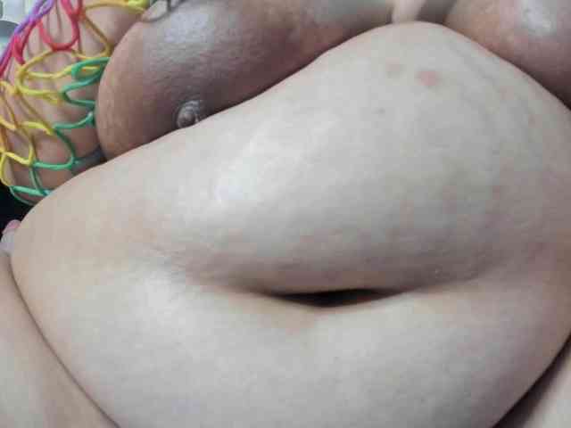 AlondraZaens webcam