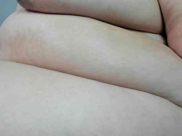 AlondraZaens webcam