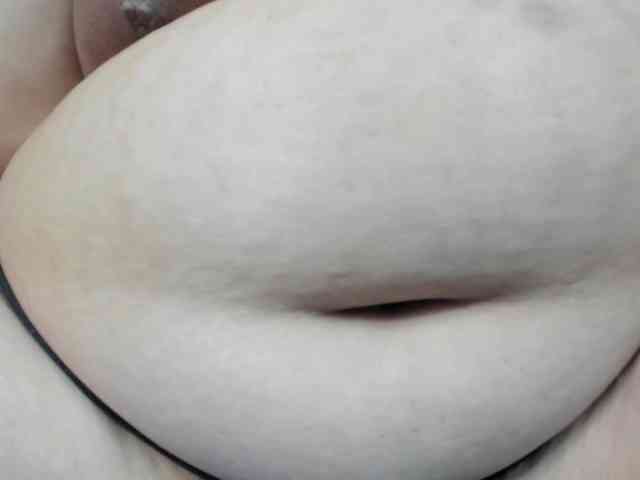 AlondraZaens webcam