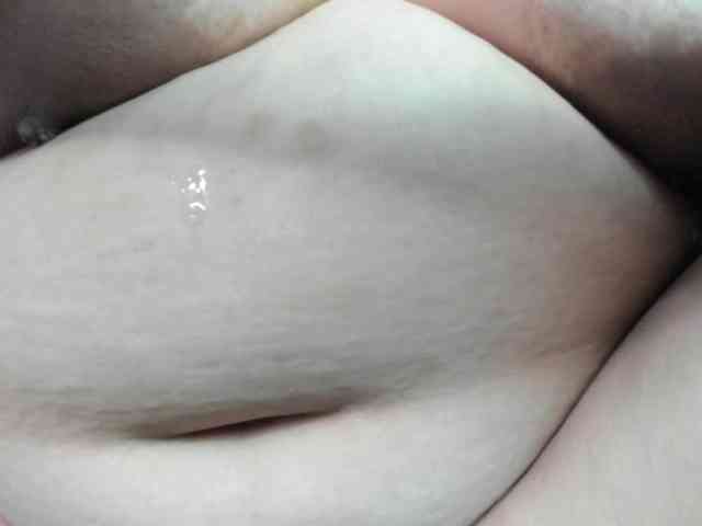AlondraZaens webcam