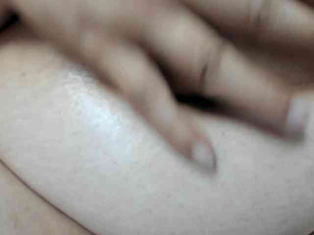 AlondraZaens webcam