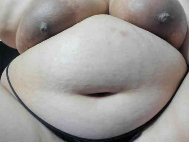 AlondraZaens webcam