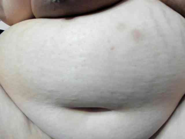 AlondraZaens webcam
