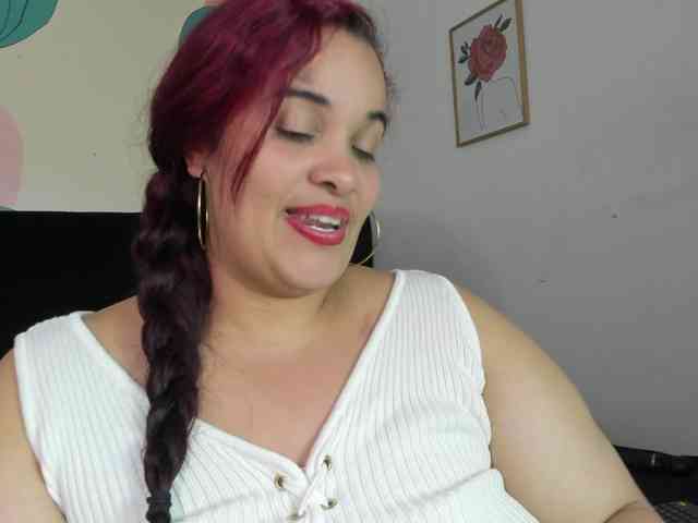 AlondraZaens webcam