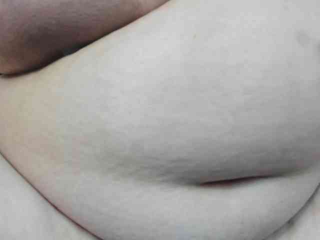 AlondraZaens webcam
