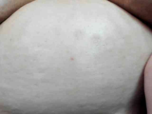 AlondraZaens webcam