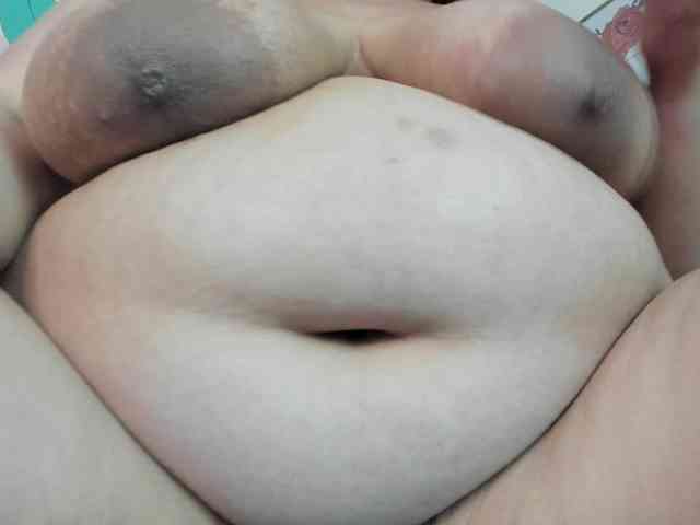 AlondraZaens webcam