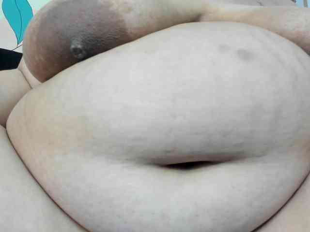 AlondraZaens webcam