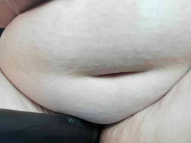 AlondraZaens webcam