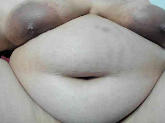 AlondraZaens webcam