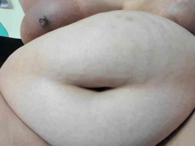AlondraZaens webcam