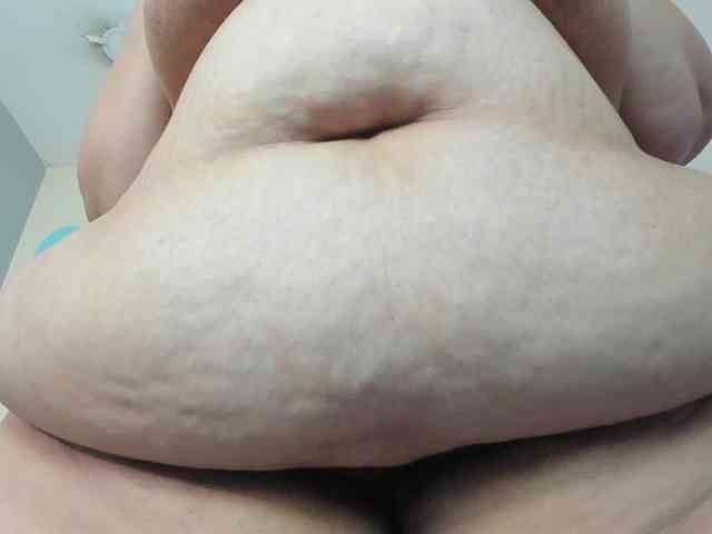 AlondraZaens webcam