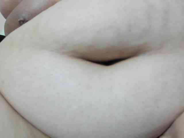 AlondraZaens webcam