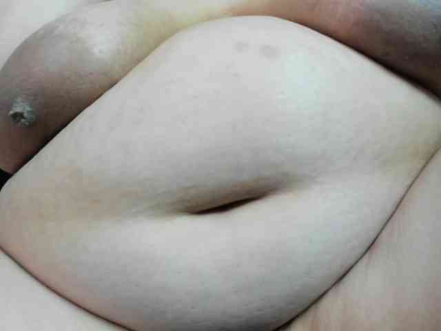AlondraZaens webcam