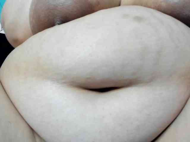 AlondraZaens webcam