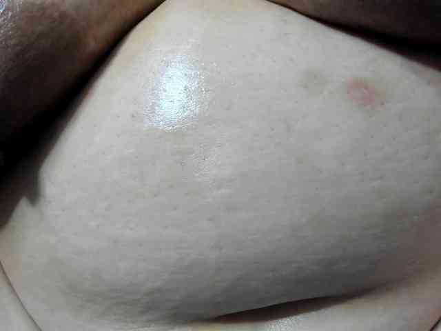 AlondraZaens webcam