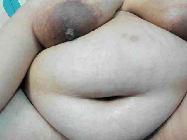 AlondraZaens webcam