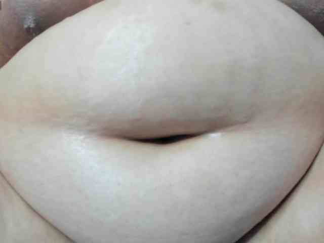 AlondraZaens webcam