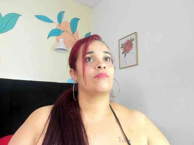 AlondraZaens webcam