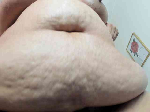 AlondraZaens webcam