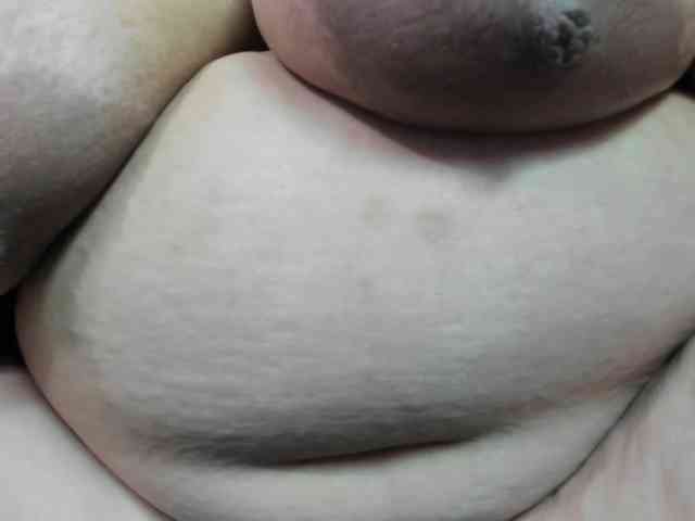 AlondraZaens webcam