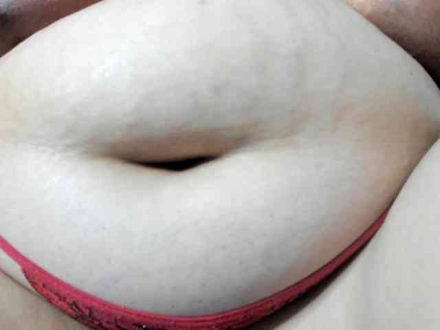 AlondraZaens webcam