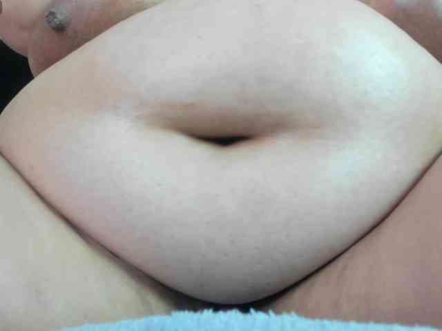 AlondraZaens webcam