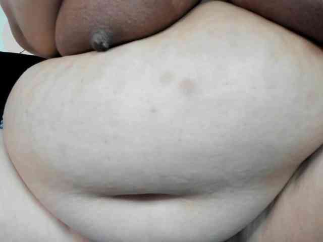 AlondraZaens webcam