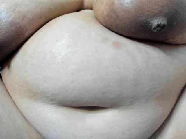 AlondraZaens webcam