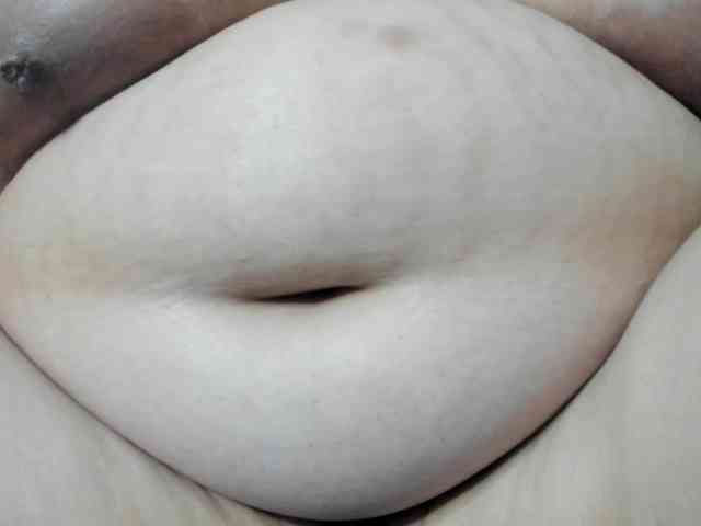 AlondraZaens webcam