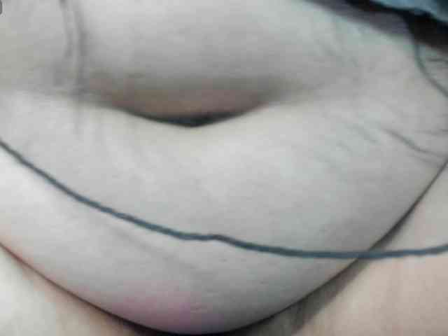 AlondraZaens webcam