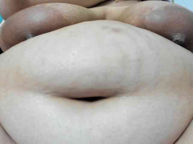 AlondraZaens webcam