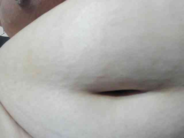 AlondraZaens webcam