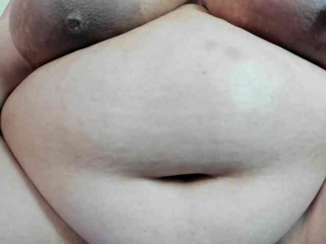 AlondraZaens webcam