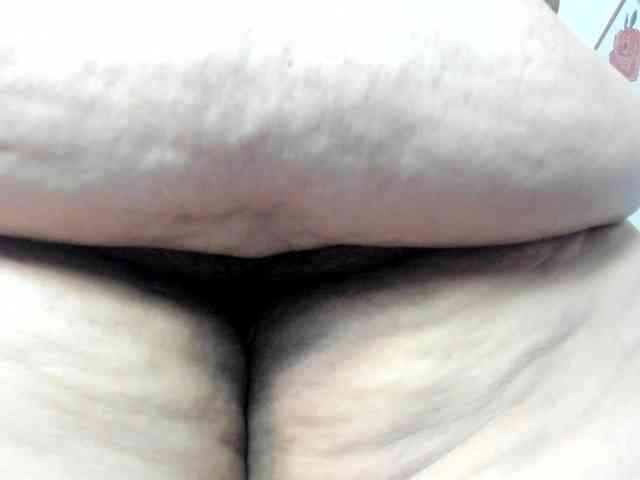 AlondraZaens webcam