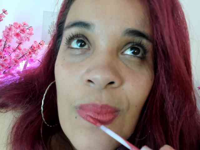 AlondraZaens webcam