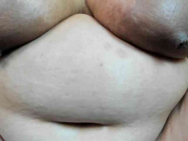 AlondraZaens webcam