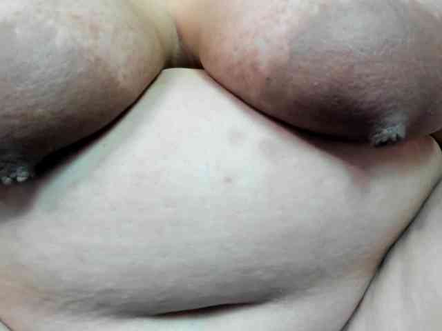 AlondraZaens webcam